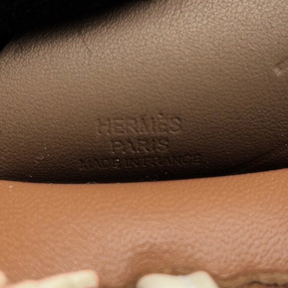 HERMES Rodeo Pegasus Size MM Lambskin Gold/Etoupe/Craie - Picture 6 of 7